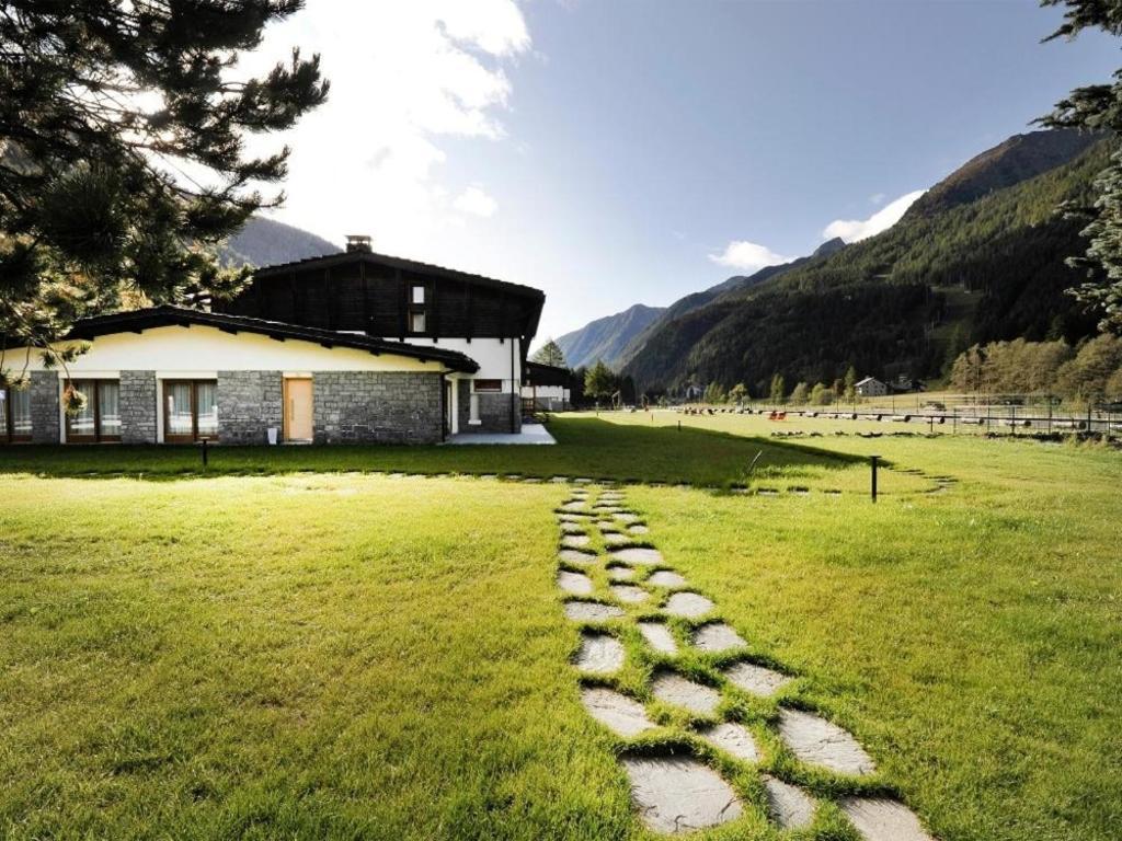 Gressoney Saint-Jean Apartments By Halldis Exterior foto